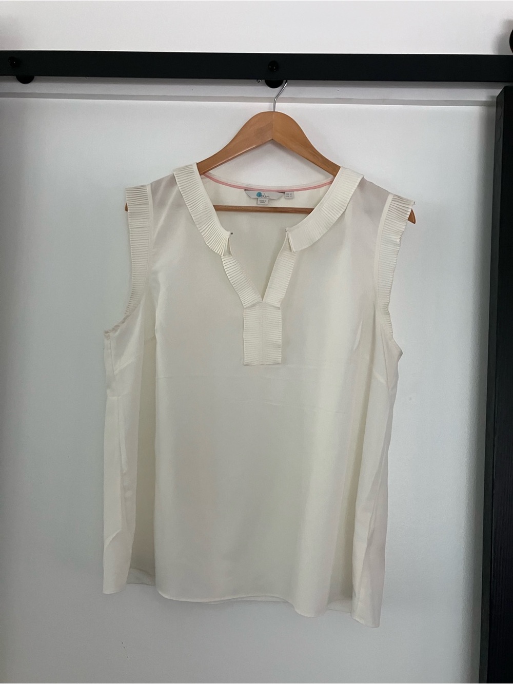 Boden Cream Pleated Collar Keyhole Blouse